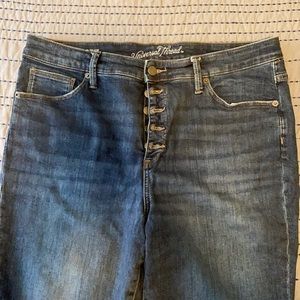 High rise skinny with button fly